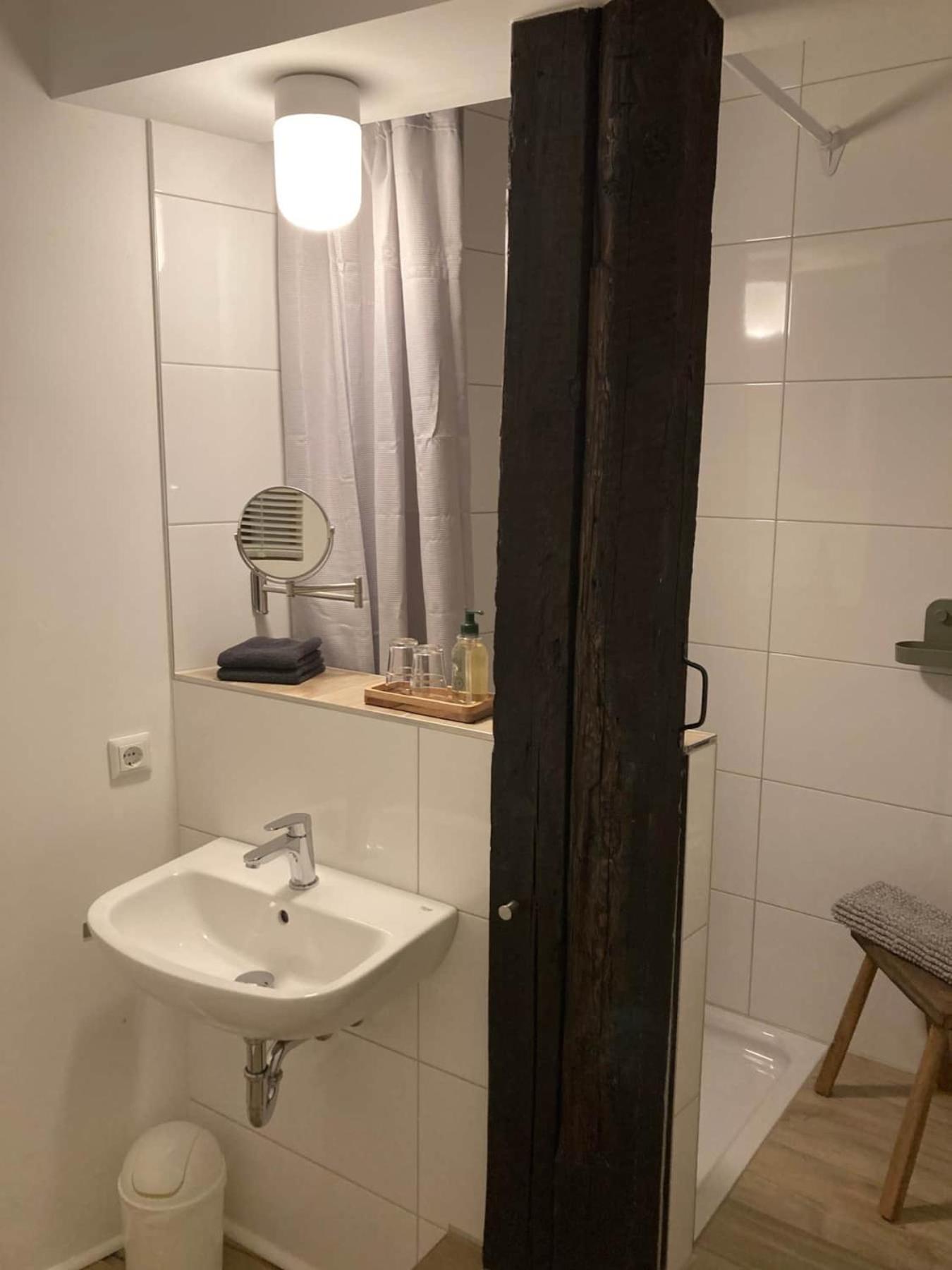 האטינגן Haus Am Stadttor מראה חיצוני תמונה