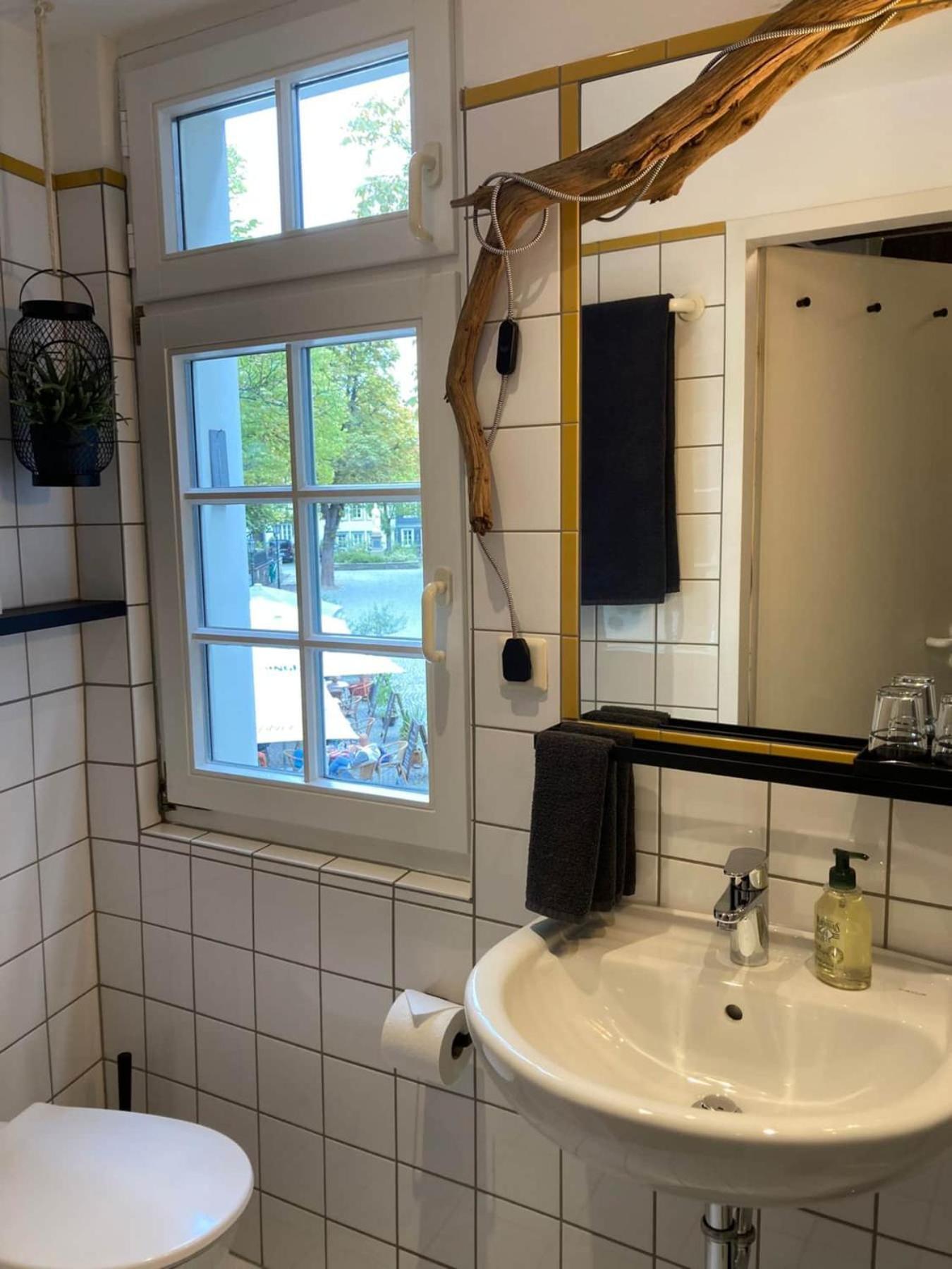 האטינגן Haus Am Stadttor מראה חיצוני תמונה